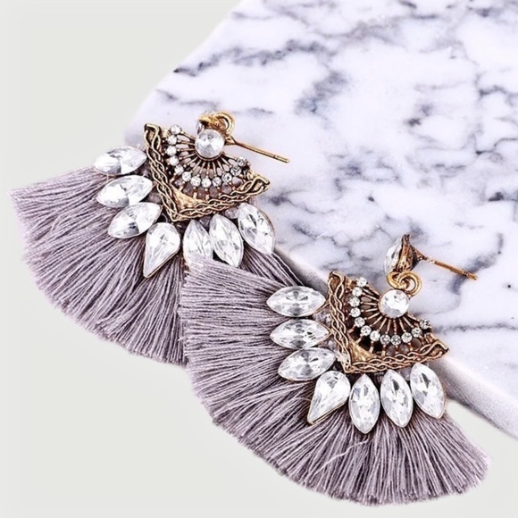Jewelry - Gray Bohemian Gem Tassel Dangling Earrings Set